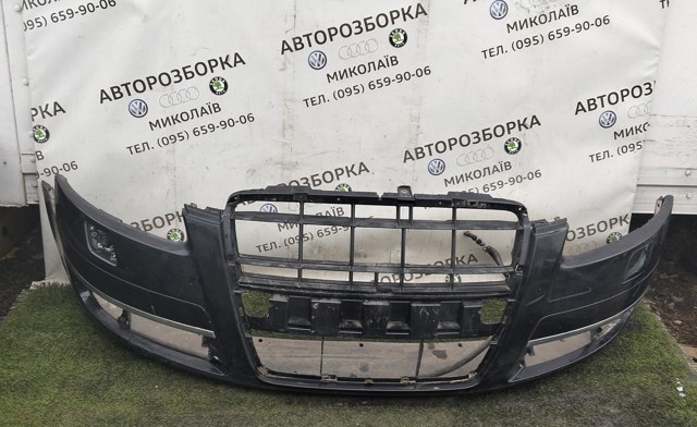 Передний бампер 4F0807437E VAG