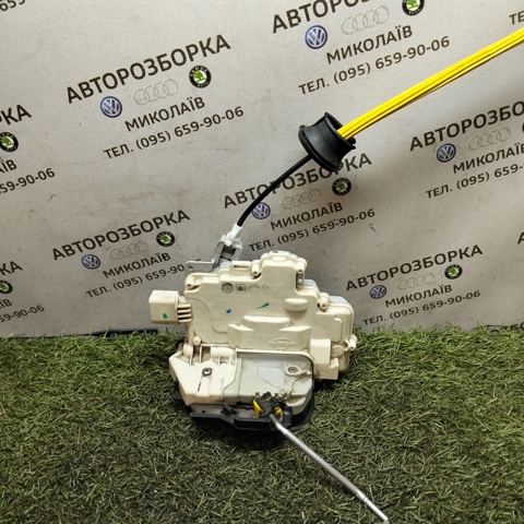 Замок задней двери, левой 4F0839015 VAG
