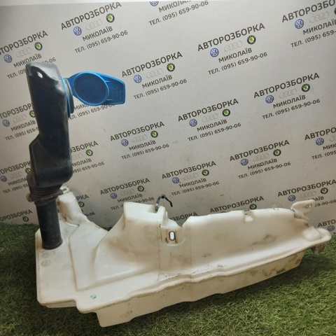 Бачок стеклоомывателя 4F0955453 VAG