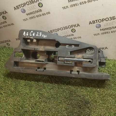 VAG 4F5012111 Ящик инструментальный в наличии Каменское