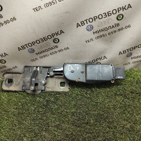Актуатор замка ляды 4F9827383B VAG