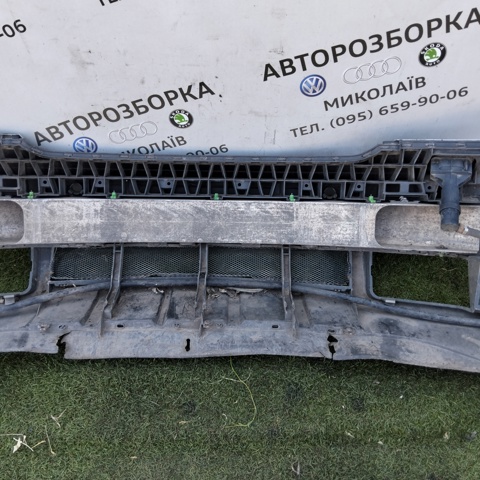 4Z7807437E VAG Передний бампер купить в Каменское