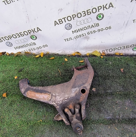 HYUNDAI 54503H1002 Рычаг передней подвески нижний правый в наличии Ужгород