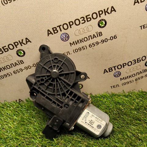 561959812 VAG Мотор стеклоподъемника двери задней правой купить в Харьков