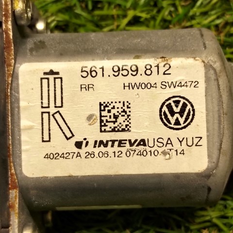 VAG 561959812 Мотор стеклоподъемника двери задней правой в наличии Полтава