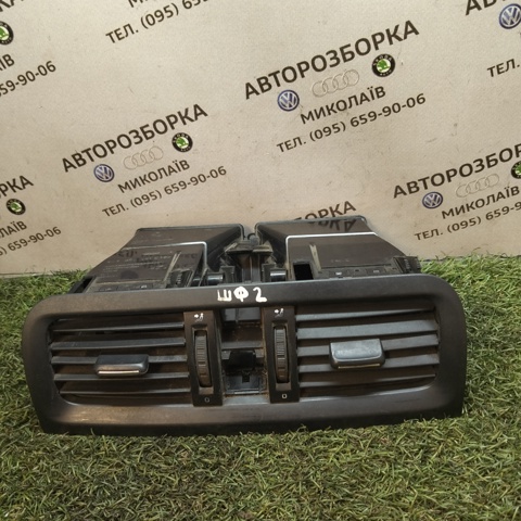 5J0820951 Решетка вентиляции салона на "торпедо" купить Ровно