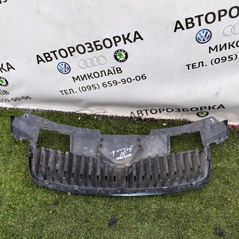 5J0853668 VAG Решетка радиатора купить в Львов