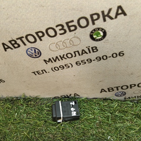 VAG 5J0927134D в наличии Днепр