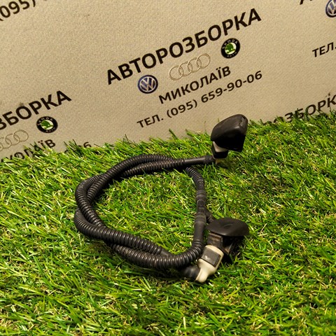 Форсунки стеклоочистителя Skoda Fabia I