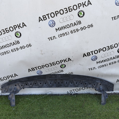 Швеллер переднего бампера 5M0807093A VAG