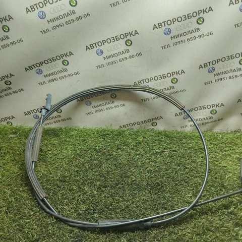 Трос открывания капота, задний 5M0823535 VAG