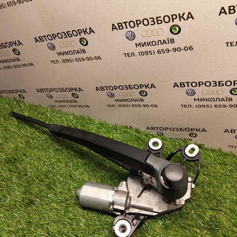 Мотор заднего стеклоочистителя 5M0955711 VAG