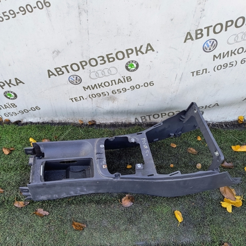 5M1863243B VAG Консоль панели управления центральная купить в Черновцы