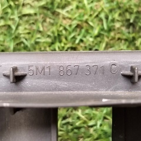 VAG 5M1867371C в наличии Черкассы