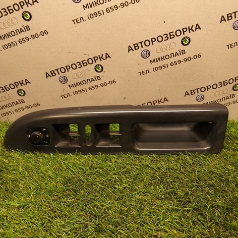 VAG 5M1867371C в наличии Запорожье
