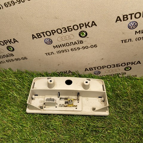 VAG 6L0947105A Плафон салона в наличии Ужгород