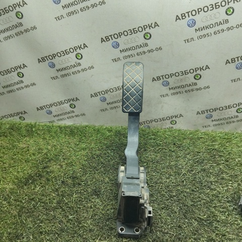 6Q1721503A VAG Педаль газа купить в Николаев