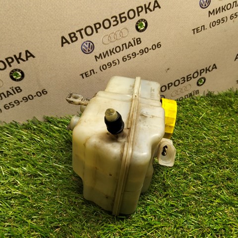 Бачок тормозной жидкости Skoda Fabia 2