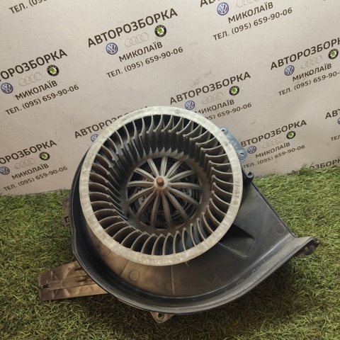 VAG 6R1819015A Мотор вентилятора печки (отопителя салона) в наличии Днепр