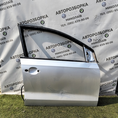 Пассажирская передняя дверь 6RU831056G VAG