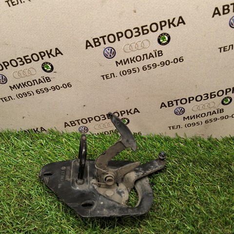 Стояк-крюк замка капота 6Y0823480E VAG