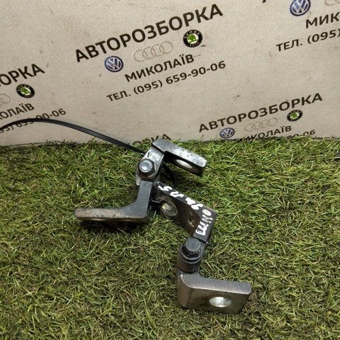 Дверной шарнир правый передний 6Y0831412D VAG