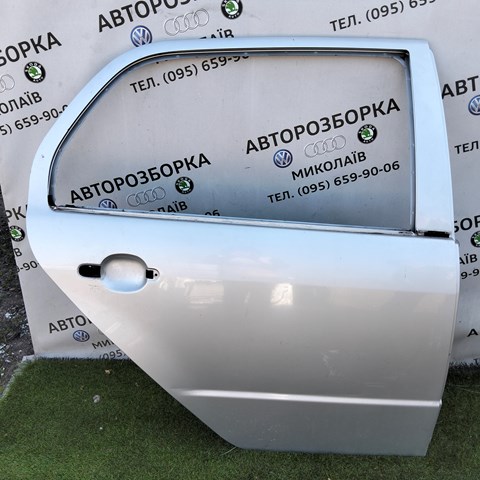 Дверь задняя, правая 6Y6833052 VAG