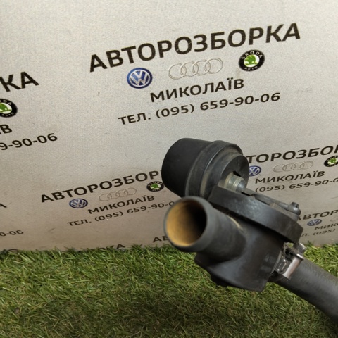 VAG 701819809G Регулирующий клапан охлаждающей жидкости в наличии Черновцы