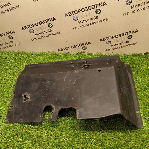 Защитный кожух аккумулятора 701915437 VAG