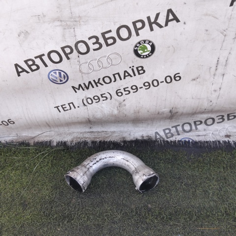 Патрубок интеркуллера 7H0145762A VAG