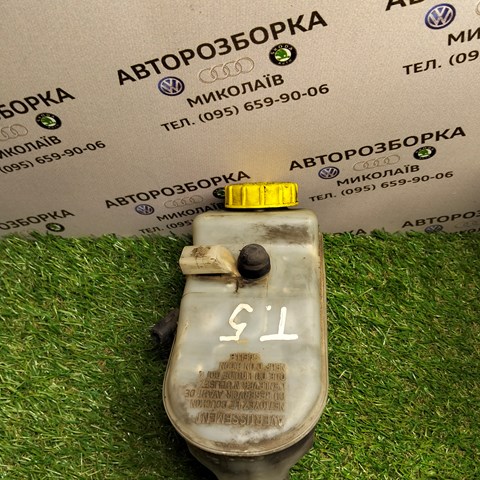 Бачок тормозной жидкости 7H0611303A VAG