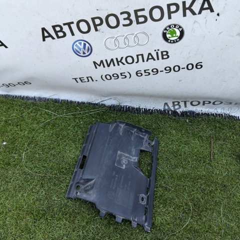 7H0807129A Кронштейн бампера заднего левый купить Полтава