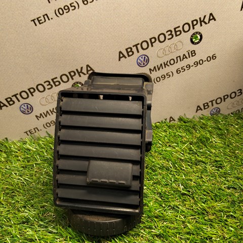 Вентиляция передка 7H0815706A VAG