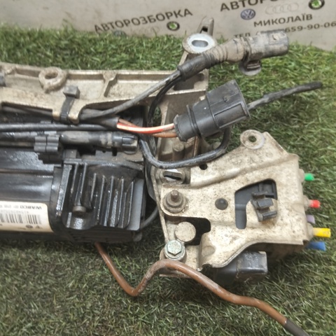 7L0616006C Компрессор пневмоподкачки (амортизаторов) купить Ужгород