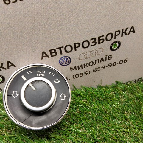 Переключатель регулировки дорожного просвета 7L6927135C VAG