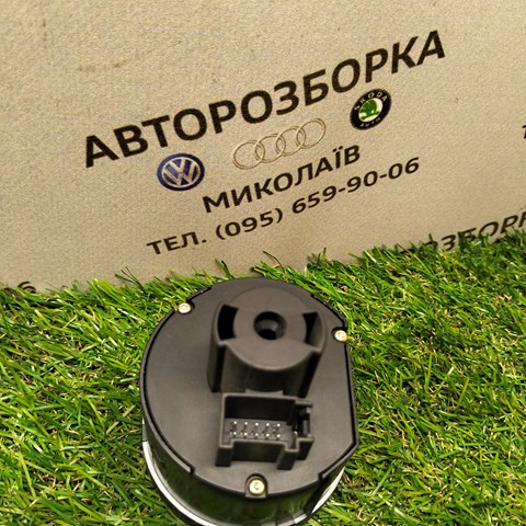 7L6941431C VAG купить в Ирпень
