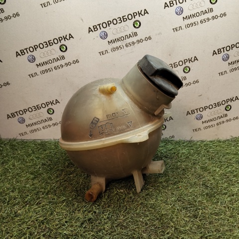 VAG 7M0121407C Бачок системы охлаждения в наличии Кривой Рог