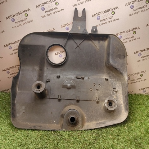 VAG 7M3103925G Крышка мотора декоративная в наличии Черкассы