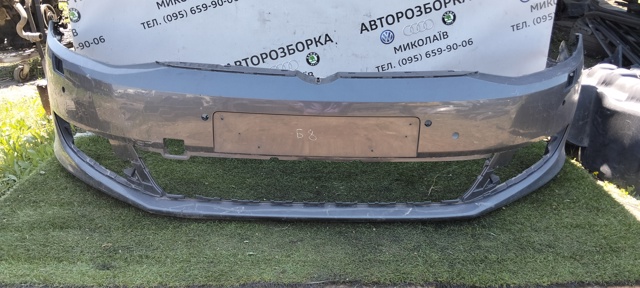 Бампер на авто 7N0807221A VAG