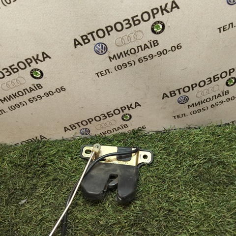 827505 VAG купить в Ужгород