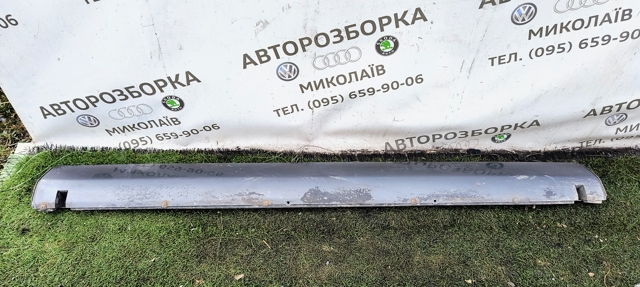 Накладка наружняя (молдинг) порога, правый 87782H1020 HYUNDAI