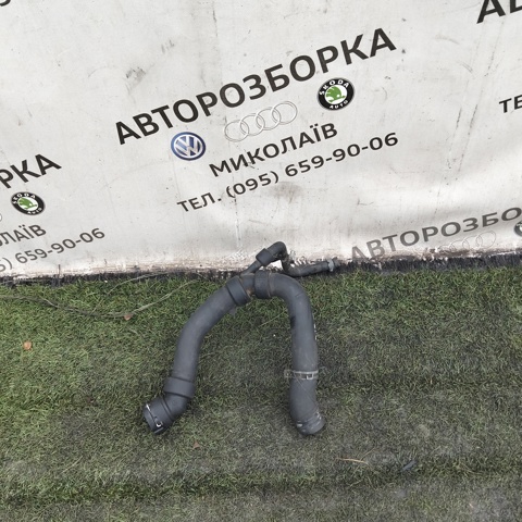 Шланг радиатора охлаждения 8D0121101AH VAG