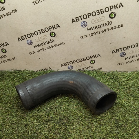 Патрубок интеркуллера 8D0145834 VAG