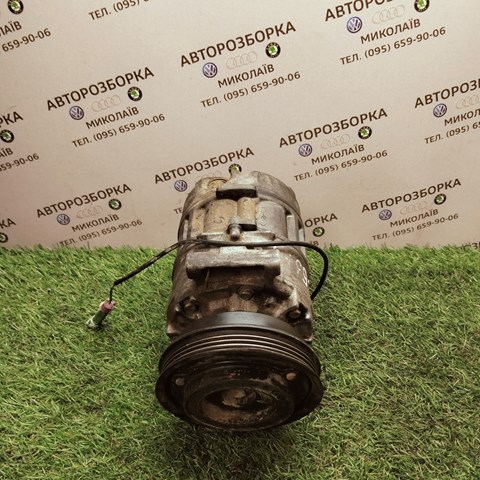 Насос кондиционера 8D0260808 VAG