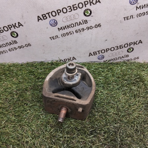 VAG 8D0399151H Подушка трансмиссии (опора коробки передач) левая в наличии Черкассы