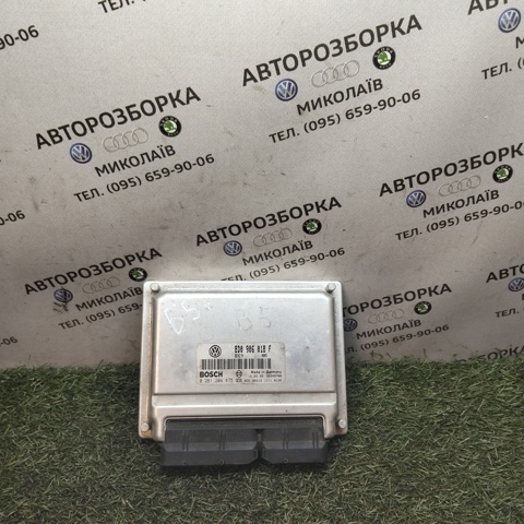 Модуль управления двигателем 8D0906018F VAG