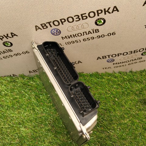 VAG 8D0907557T Модуль управления (ЭБУ) двигателем в наличии Днепр