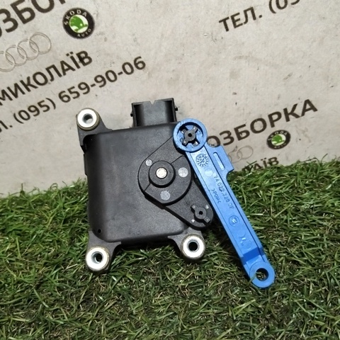 VAG 8D1820511F Привод заслонки печки в наличии Чернигов