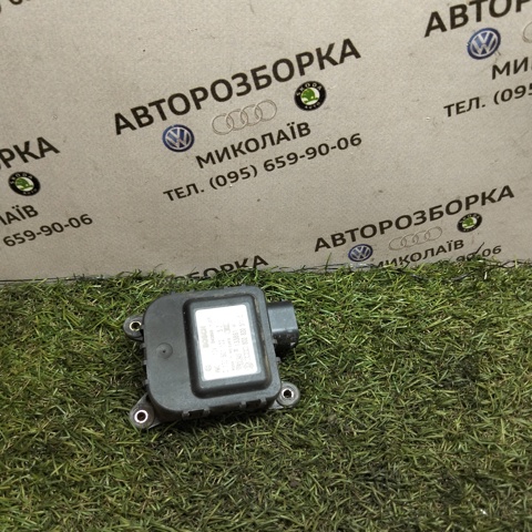 Привод заслонки печки 8D2820511C VAG