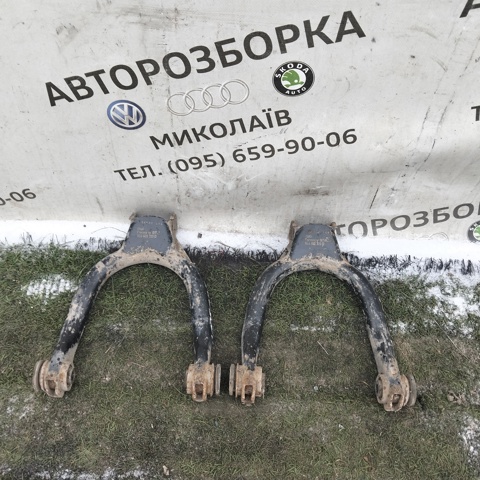 Верхний рычаг задней подвески 8E0505323D VAG